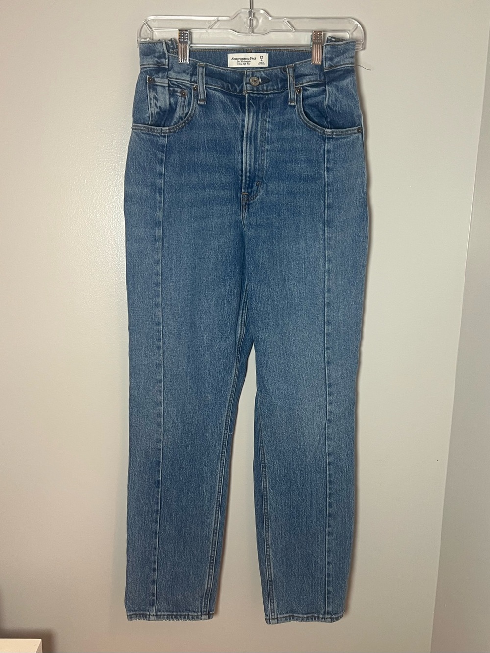 Abercrombie & Fitch The 90s Straight Ultra High Rise Seamed Sz 27/4 Short